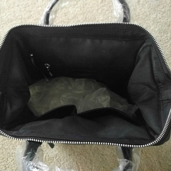 backpack - Picture 4 of 4